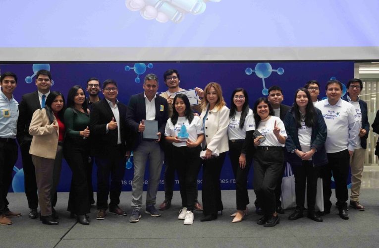 Más de 200 colaboradores de BBVA Perú participaron en su primera ‘hack-a-prompt’