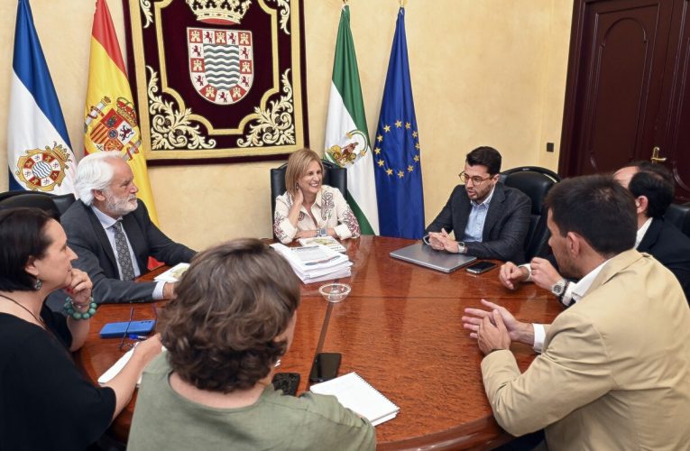 El Ayuntamiento de Jerez colabora con Family Cash en el proceso de selección de 100 profesionales para su tienda de Jerez