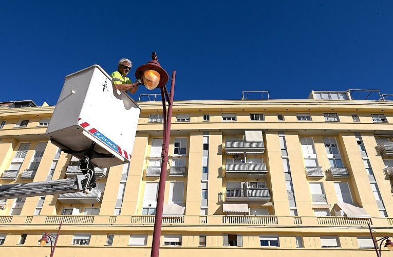 El Ayuntamiento renueva los puntos de luz en el entorno de la calle Circo