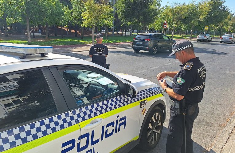 La Policía Local interpone 12 denuncias por infracciones a la normativa de tráfico