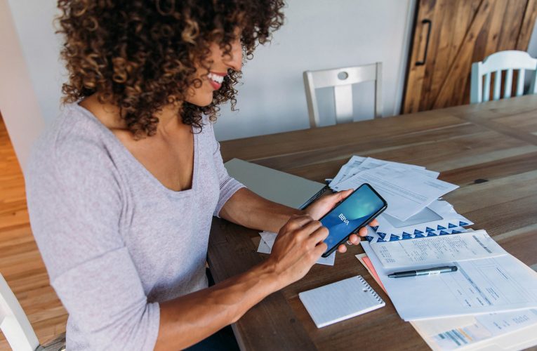 Cómo bonificar el mantenimiento de las tarjetas de crédito BBVA