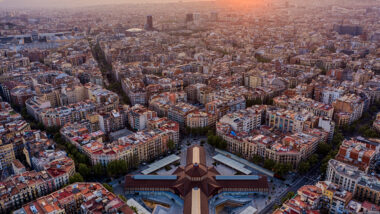 Barcelona mantiene un crecimiento sólido y unos buenos indicadores laborales, según el nuevo Flash Económico | Info Barcelona