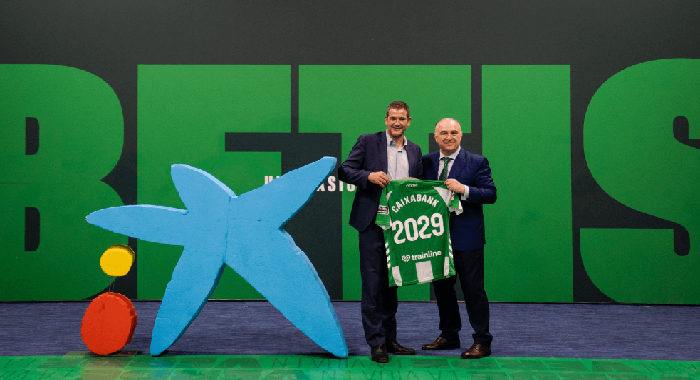 CaixaBank, 30 años acompañando como patrocinador al Real Betis Balompié