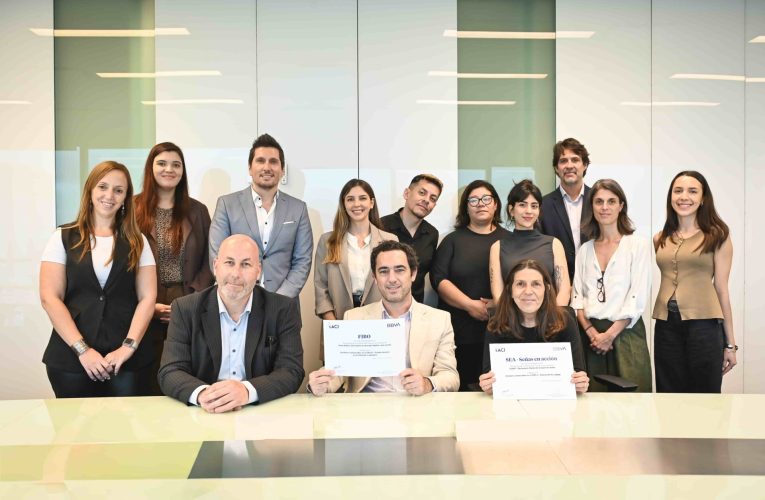 BBVA y RACI entregan el Premio Anual a la Inclusión Social 2025