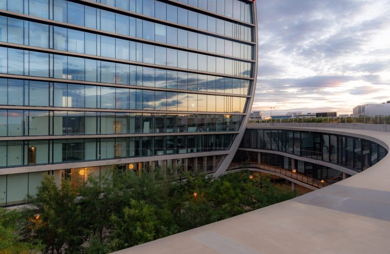 Les tres principals agències de qualificació apugen el ràting de BBVA