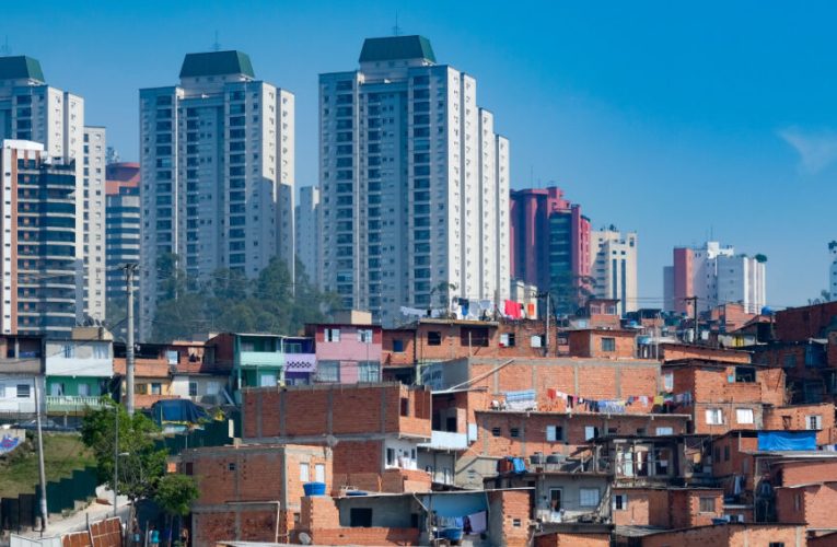 más allá de los ingresos, una exclusión estructural