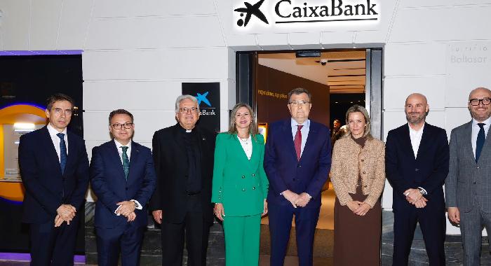 CaixaBank inaugura su nueva oficina Store en el emblemático barrio de El Carmen de Murcia