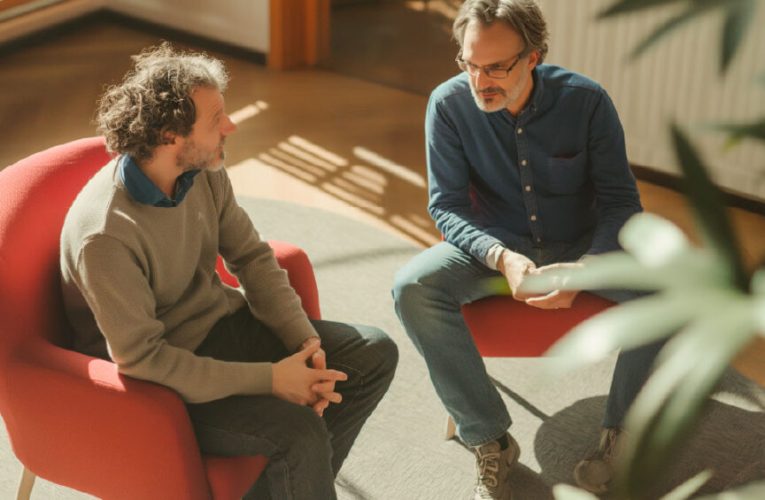 Cómo crear una empresa: pasos básicos para emprender