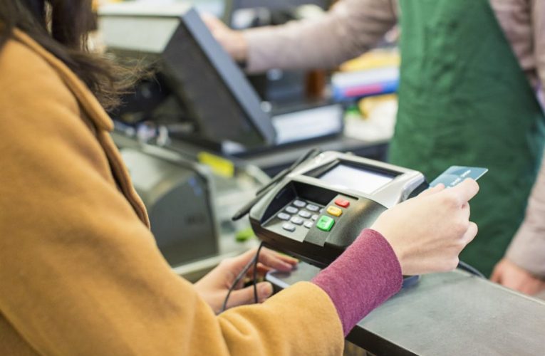 Clientes de BBVA Colombia podrán hacer retiros en puntos D1