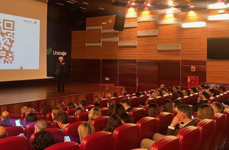 Unicaja AM reúne a más de 500 clientes de banca privada para compartir su visión de mercado y nuevas oportunidades de inversión