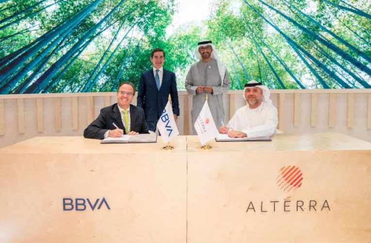 BBVA se alía con Altérra e invertirá 250 millones dólares en fondo climático