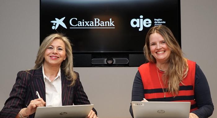 CaixaBank renueva su colaboración con AJE Región de Murcia para seguir impulsando el emprendimiento joven