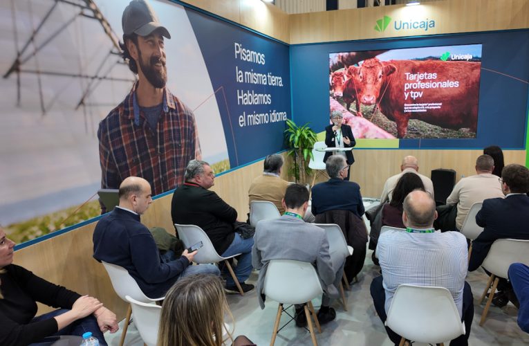 El campo extremeño, protagonista en las jornadas de Unicaja en Agroexpo