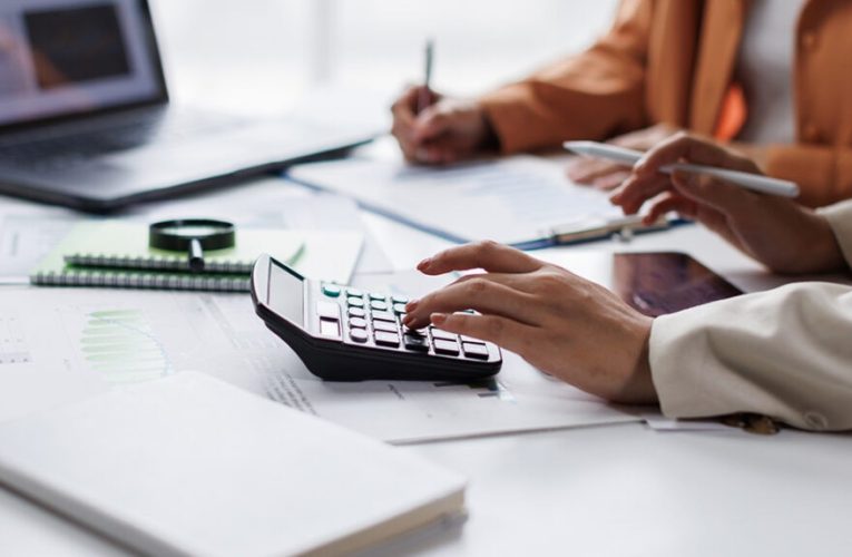 Impuestos que afectan a las empresas en España: IS, IVA e IRPF