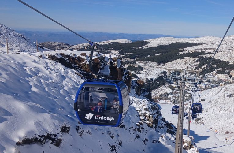 Sierra Nevada, protagonista de este fin de semana, con diversas actividades, estancias de hotel y forfaits gratuitos