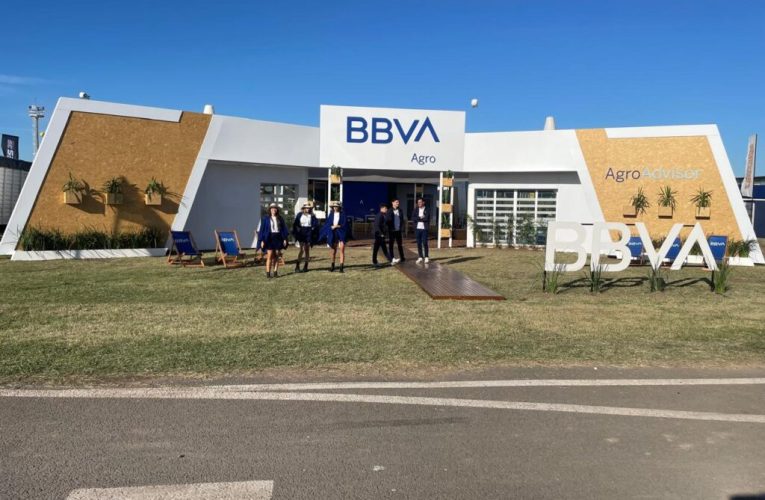 BBVA renueva su propuesta para el campo con IA y financiamiento preferencial,
