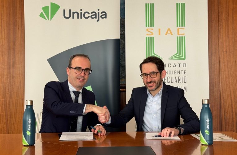 Firma de un convenio con SIAC para favorecer las solicitudes y los anticipos de la PAC a agricultores y ganaderos conquenses