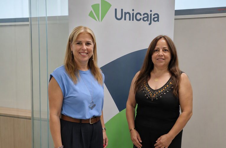Fomento del emprendimiento femenino en Carreño junto con la asociación NosotrAs